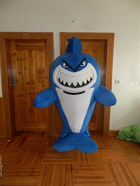 Shark Mascot Suits: A Visual Spectacle Loved by Fans and Supporters